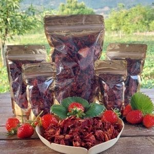Yayla ürünü doğal çilek kurusu yayla ürünü yüksek aroma koruyucusuz katkısız ilave şeker içermez saricaova.org
