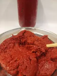 Tatlı Biber Salçası 1 Kg Güneş Kurusu Cam Kavanoz - Görsel 6