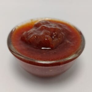 Kızılcık marmelatı güneşte kıvam aldırılmıştır koruyucu katkı içermez. Pancar şekerinden el yapımıdır.